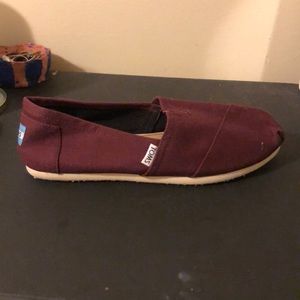Toms Shoes - Maroon TOMS - never worn Toms Shoes - Maroon TOMS - never worn
